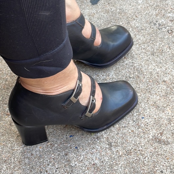 MIA vintage block heel. Dark brown - Picture 9 of 9